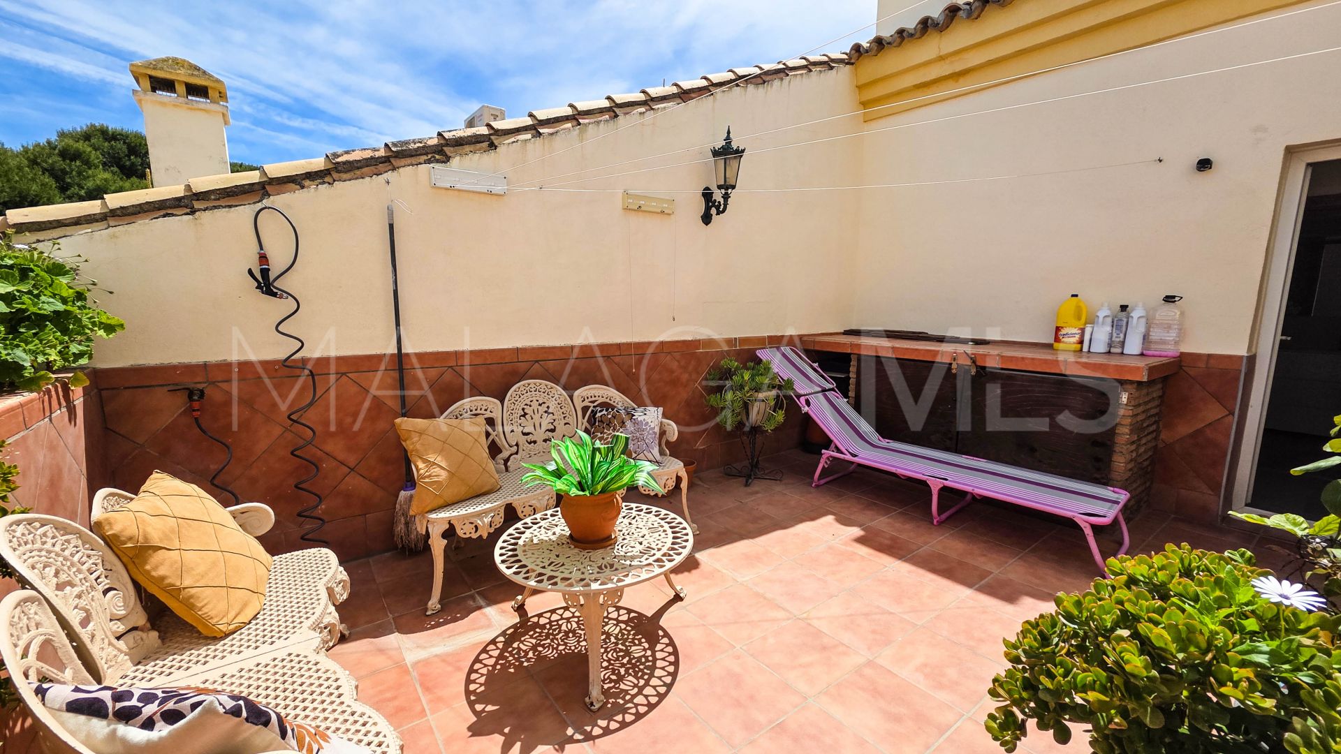For sale duplex penthouse in La Duquesa