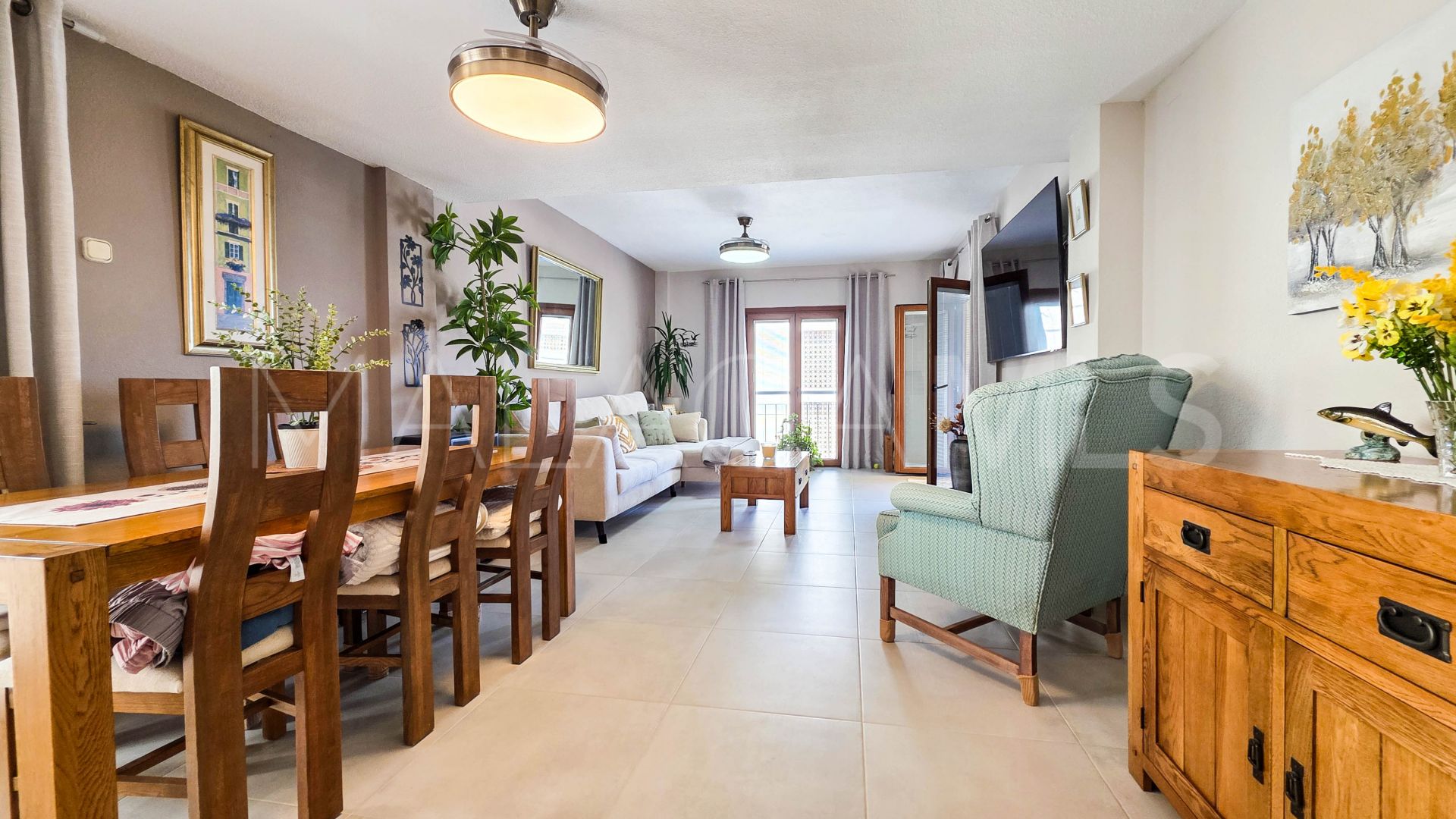 For sale duplex penthouse in La Duquesa