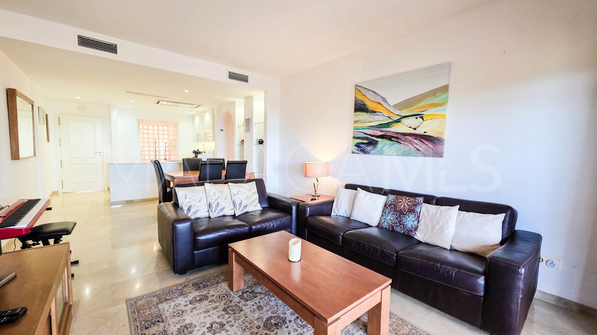 Apartamento for sale in La Duquesa with 3 bedrooms