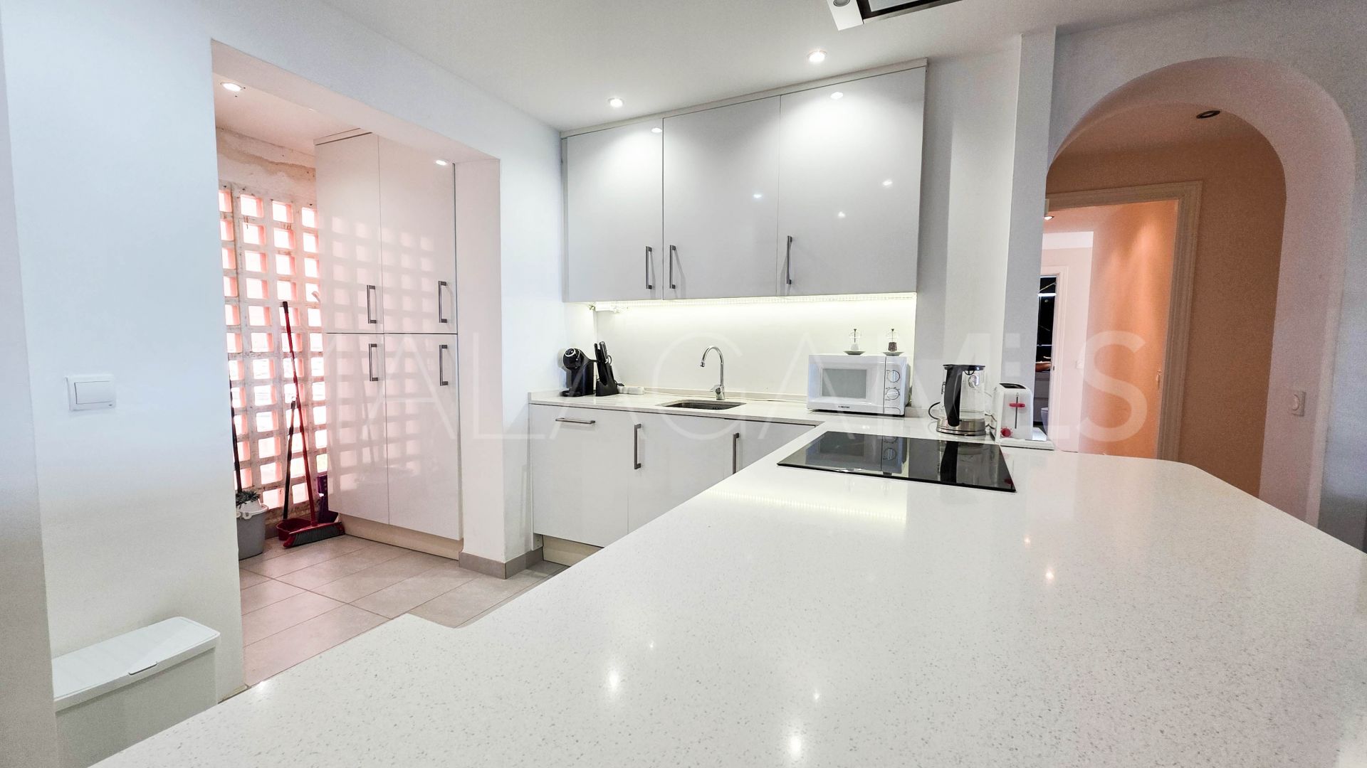 Apartamento for sale in La Duquesa with 3 bedrooms