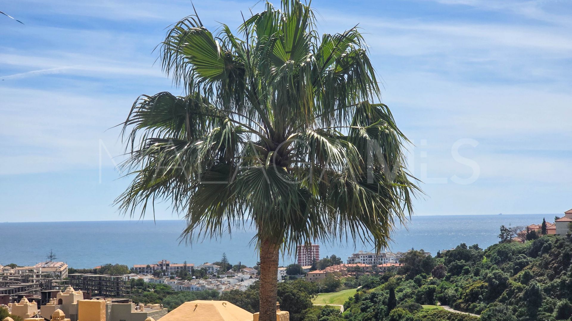 Apartamento for sale in La Duquesa with 3 bedrooms