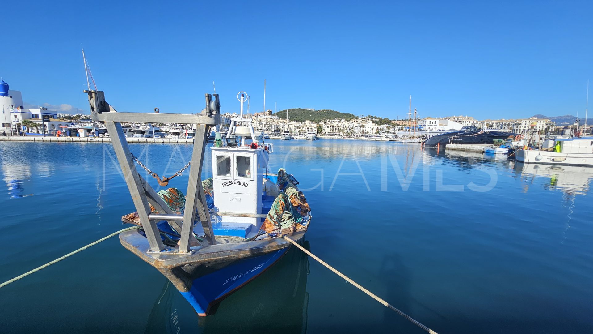 Apartamento for sale in La Duquesa with 3 bedrooms