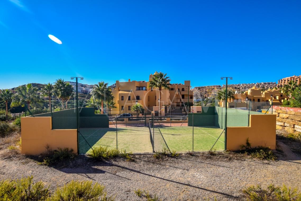 Apartamento for sale in La Duquesa with 3 bedrooms