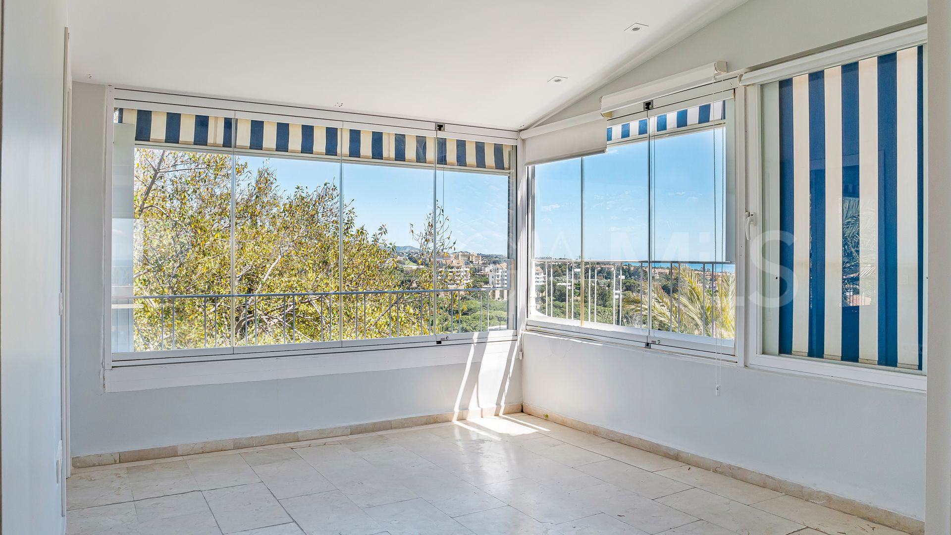 Takvåning for sale in Birdie Club