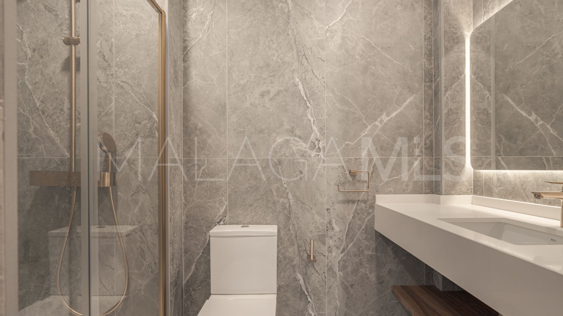 Adosado a la venta in Estepona Casco Antiguo de 3 bedrooms