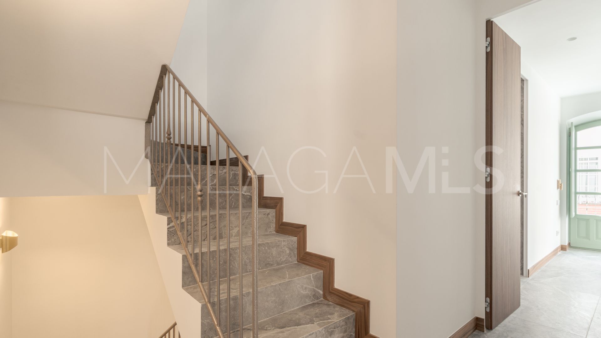 Adosado a la venta in Estepona Casco Antiguo de 3 bedrooms