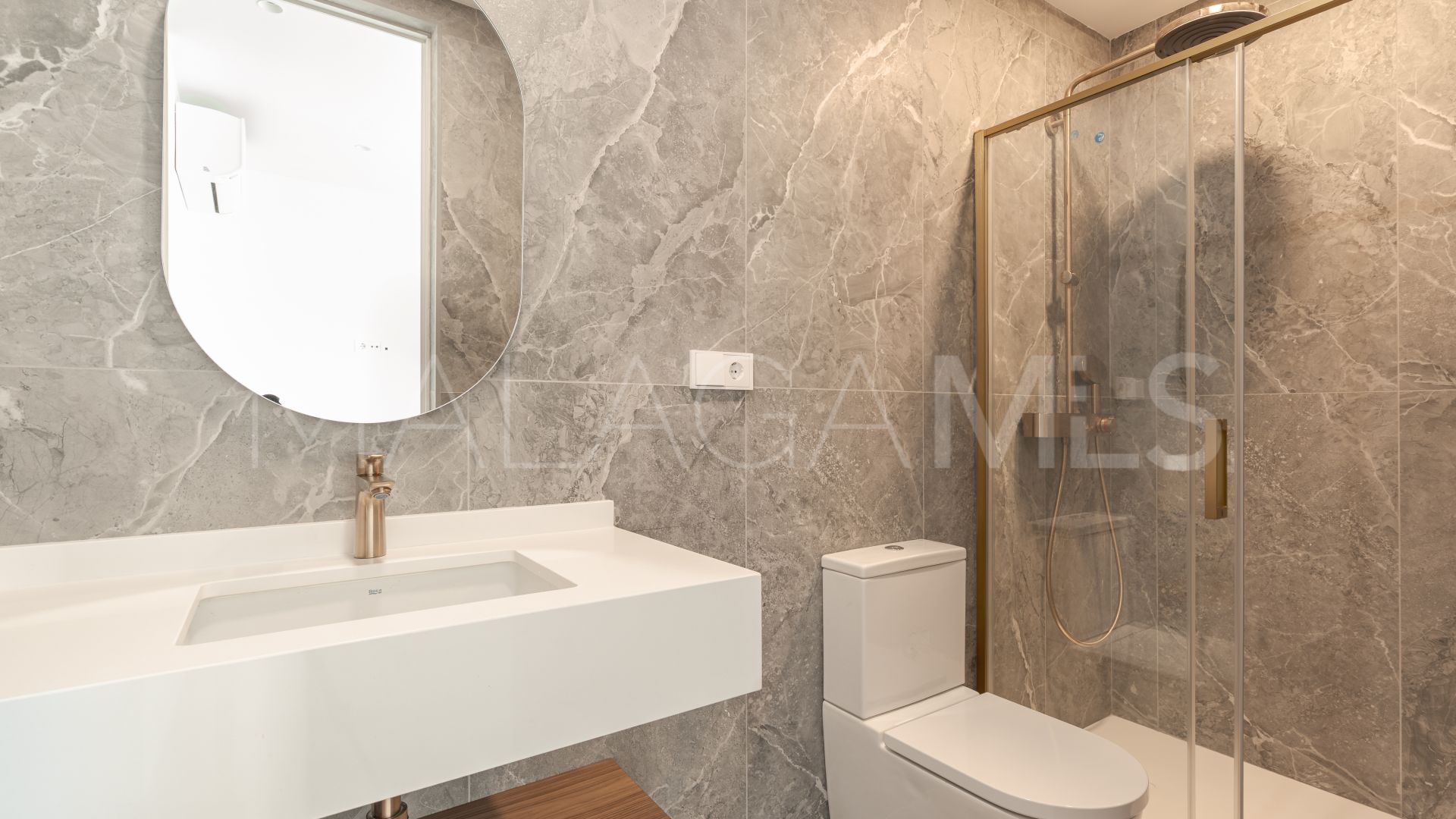 Adosado a la venta in Estepona Casco Antiguo de 3 bedrooms