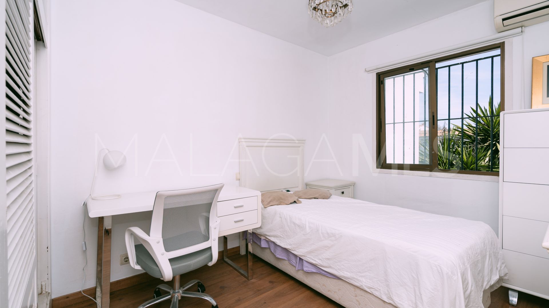 Wohnung for sale in Estepona Ost