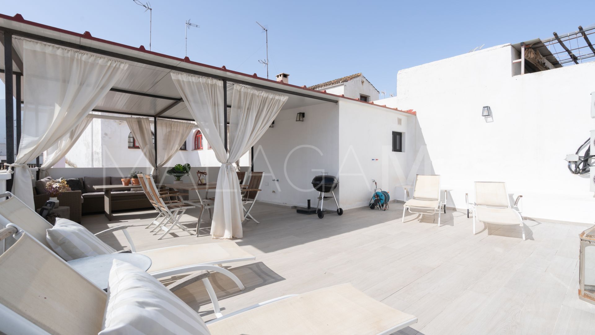 Zweistöckiges penthouse for sale in Estepona Old Town
