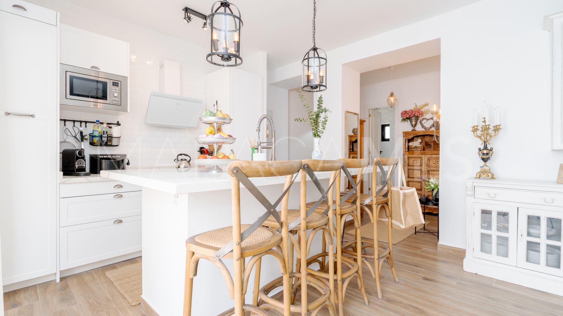 Zweistöckiges penthouse for sale in Estepona Old Town