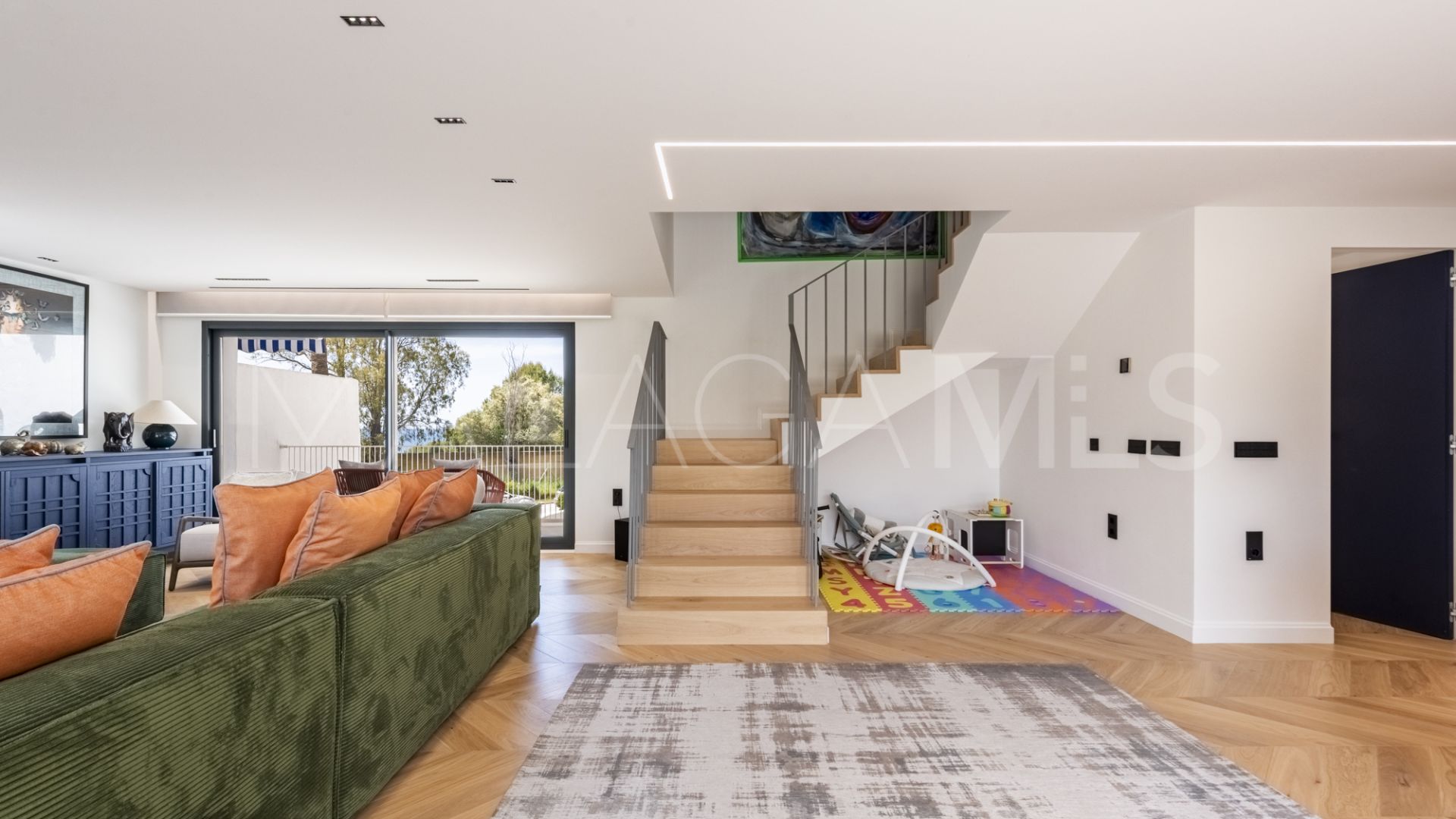 3 bedrooms duplex in Marbella East for sale