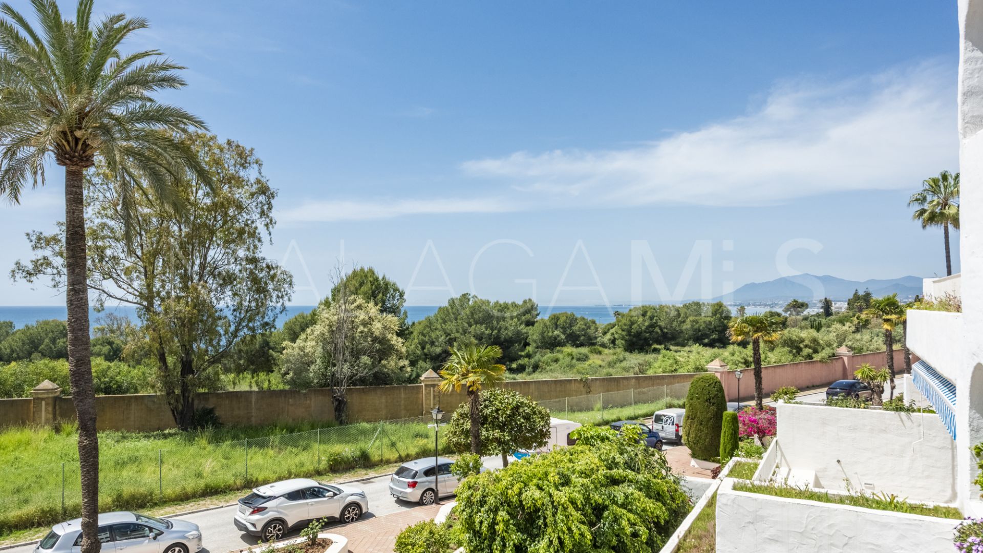 3 bedrooms duplex in Marbella East for sale