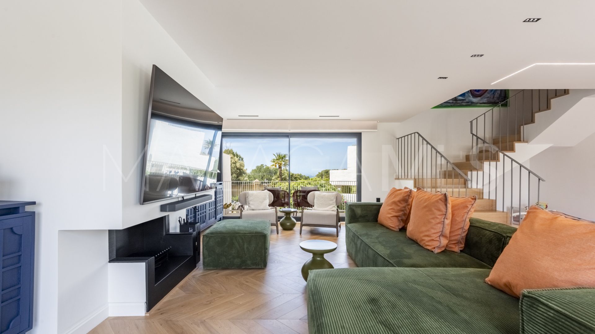 3 bedrooms duplex in Marbella East for sale