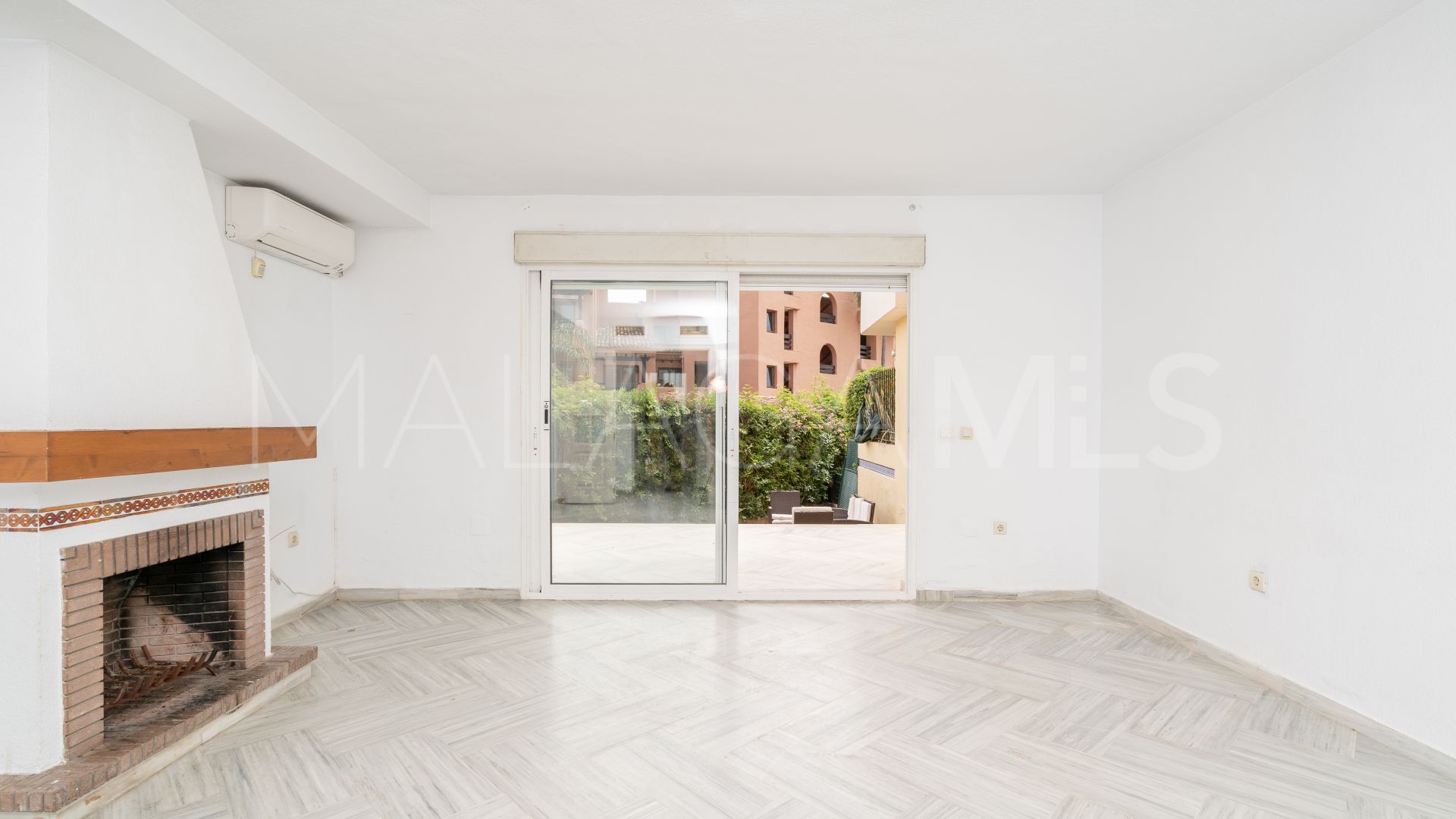 Estepona East town house for sale