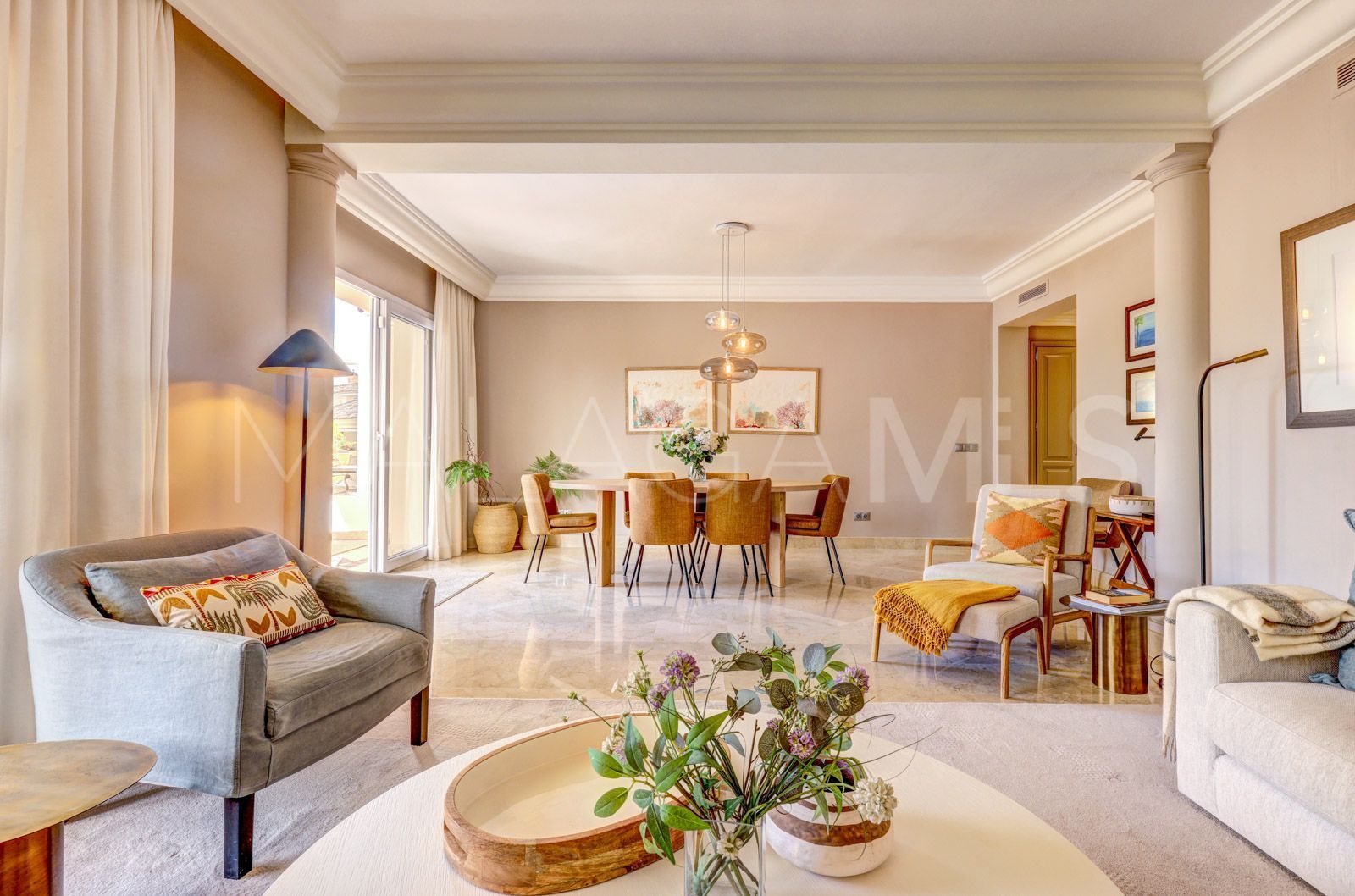 Buy duplex penthouse in Las Alamandas