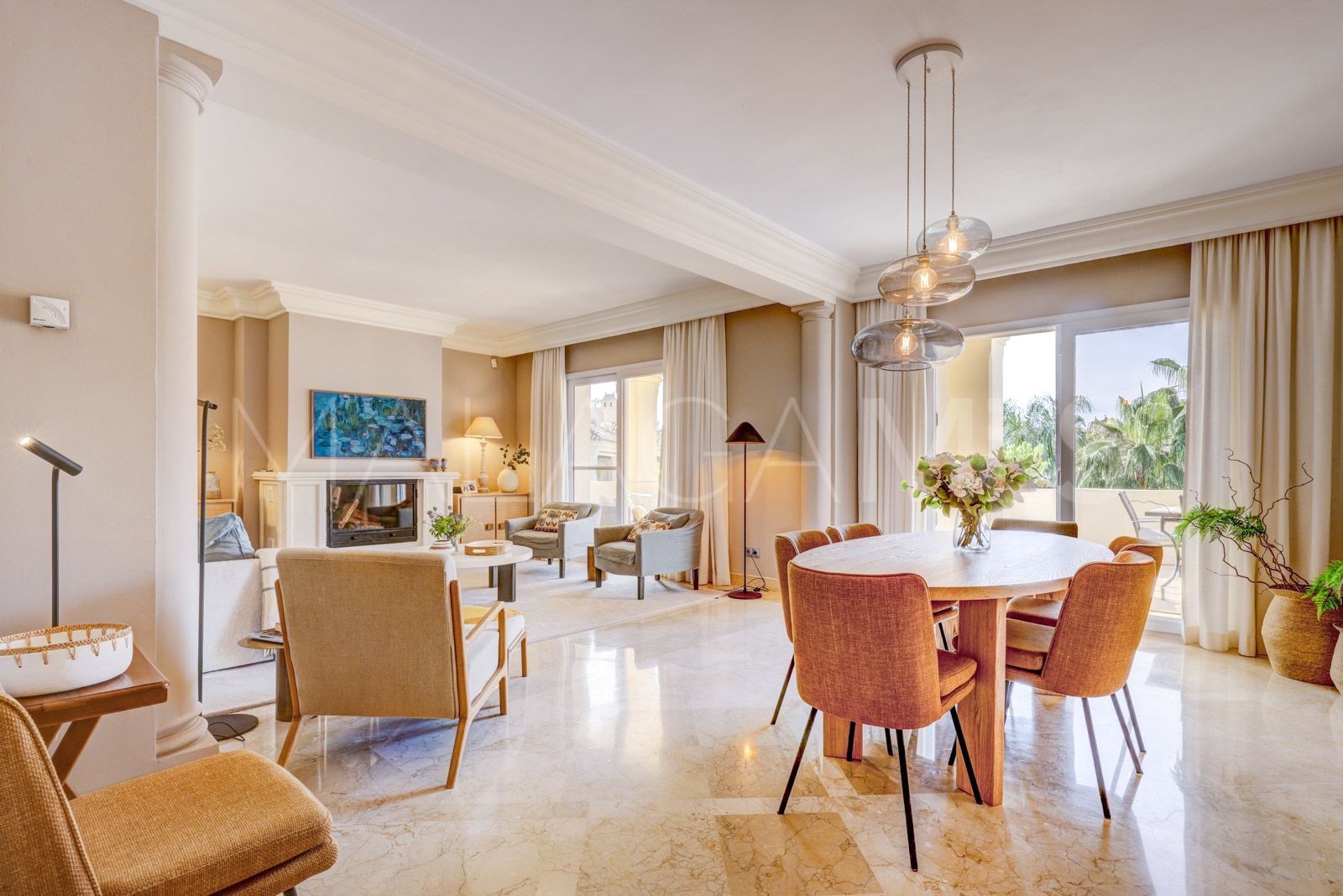 Buy duplex penthouse in Las Alamandas