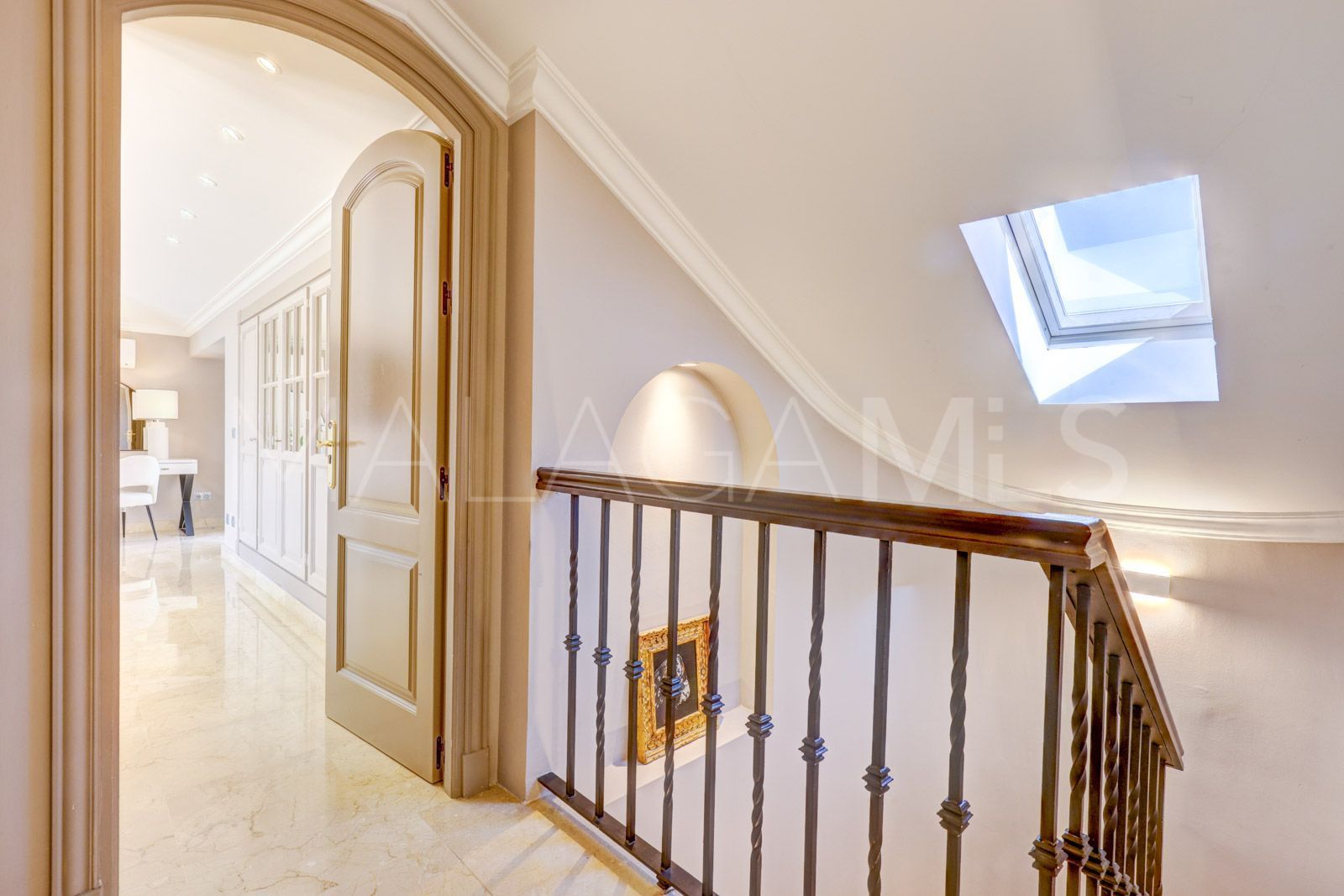 Buy duplex penthouse in Las Alamandas