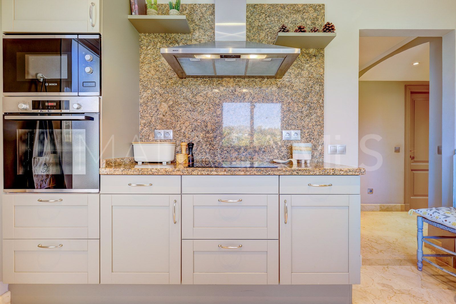 Buy duplex penthouse in Las Alamandas