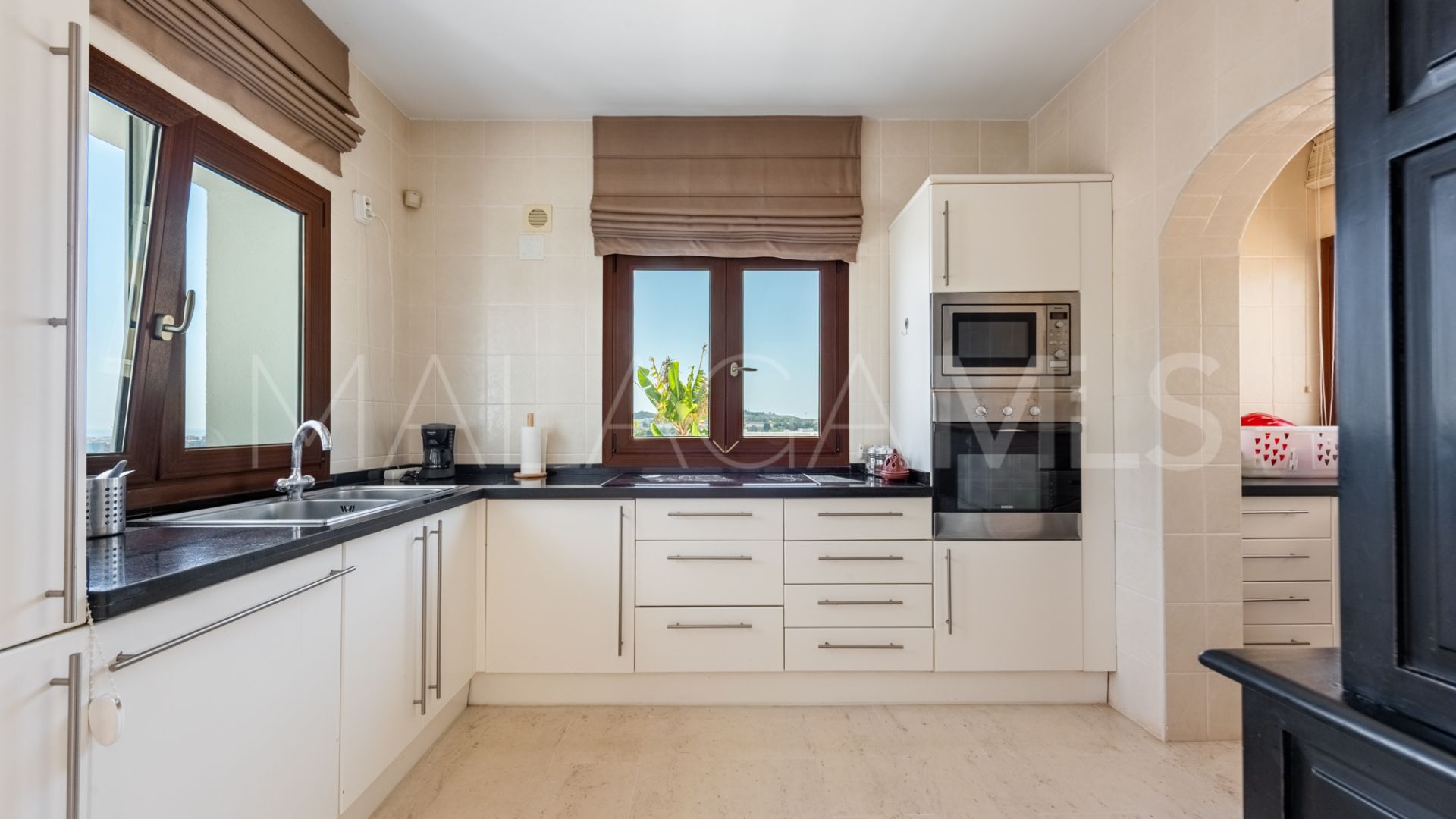 Villa for sale in Cerros del Aguila