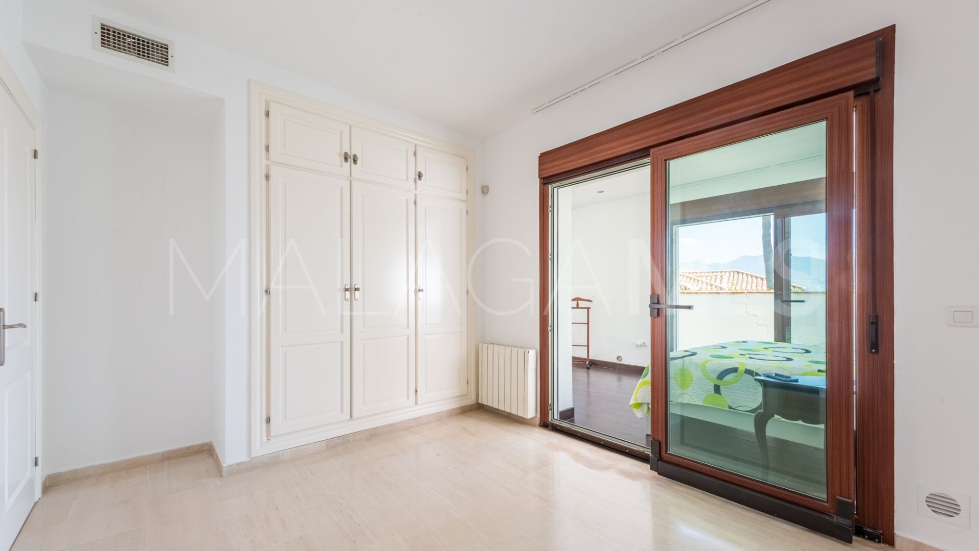 Villa for sale in Cerros del Aguila