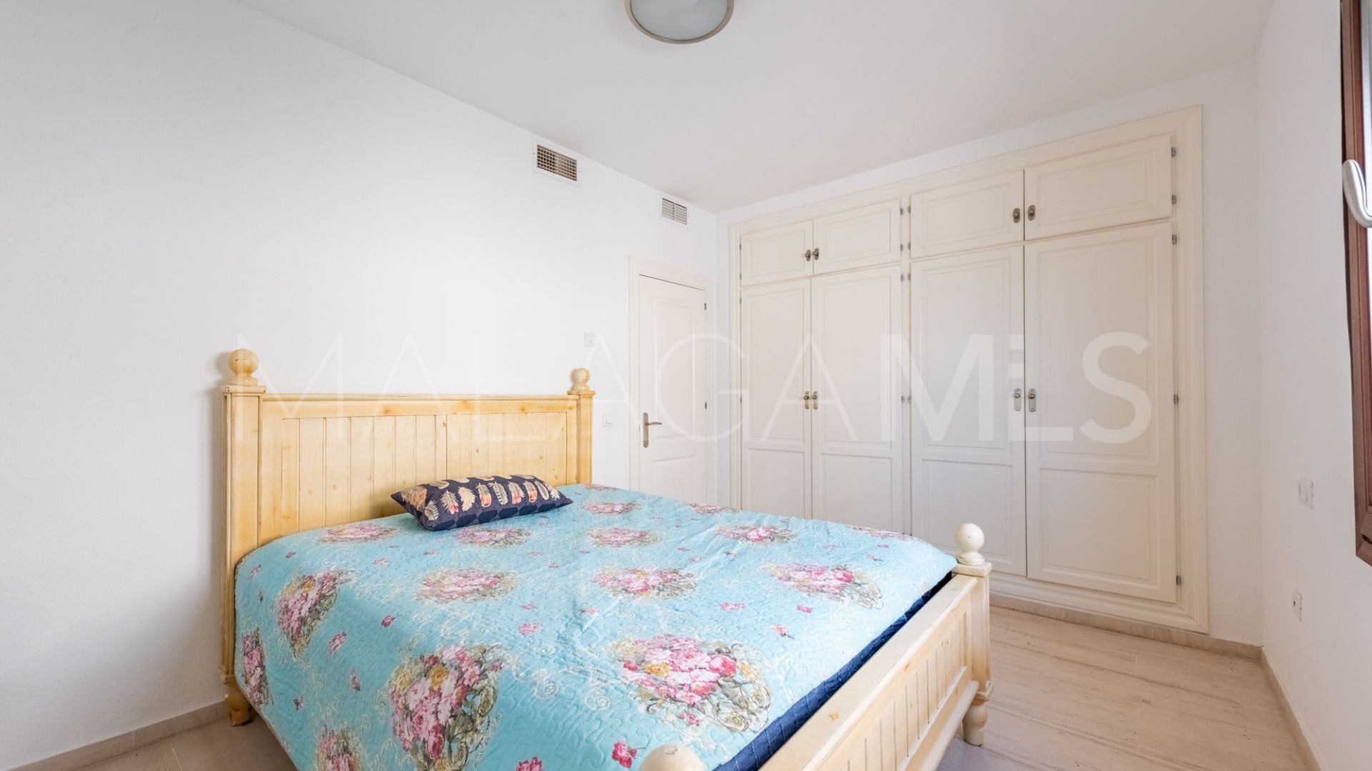 Villa for sale in Cerros del Aguila
