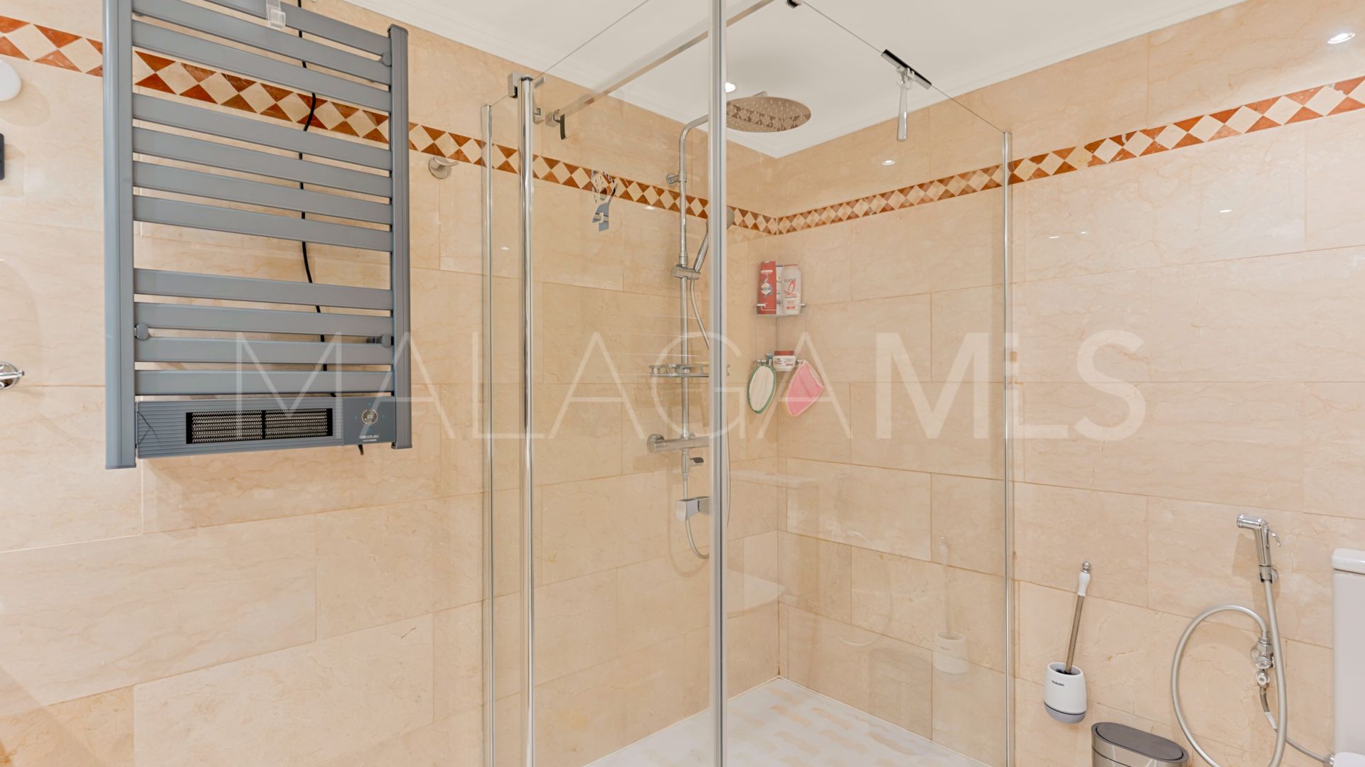 Erdgeschosswohnung for sale in Magna Marbella