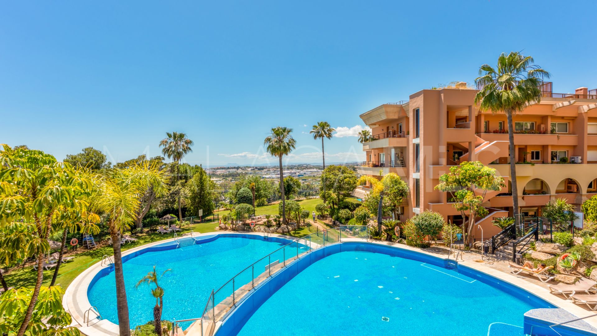Erdgeschosswohnung for sale in Magna Marbella