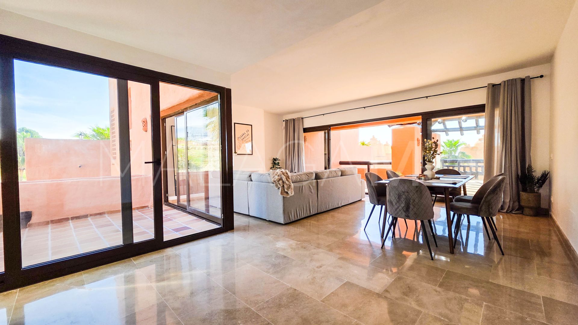Appartement terrasse for sale in La Duquesa