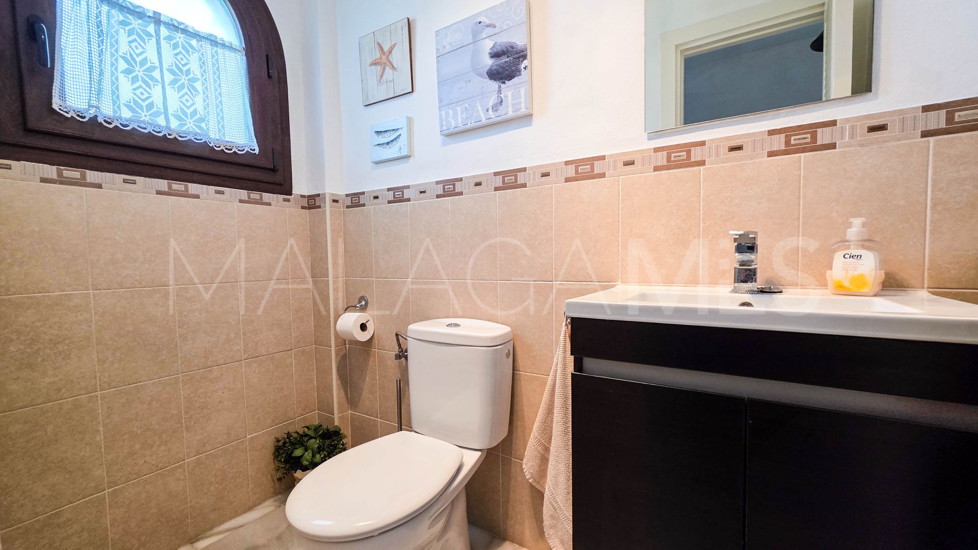 Radhus for sale in La Duquesa