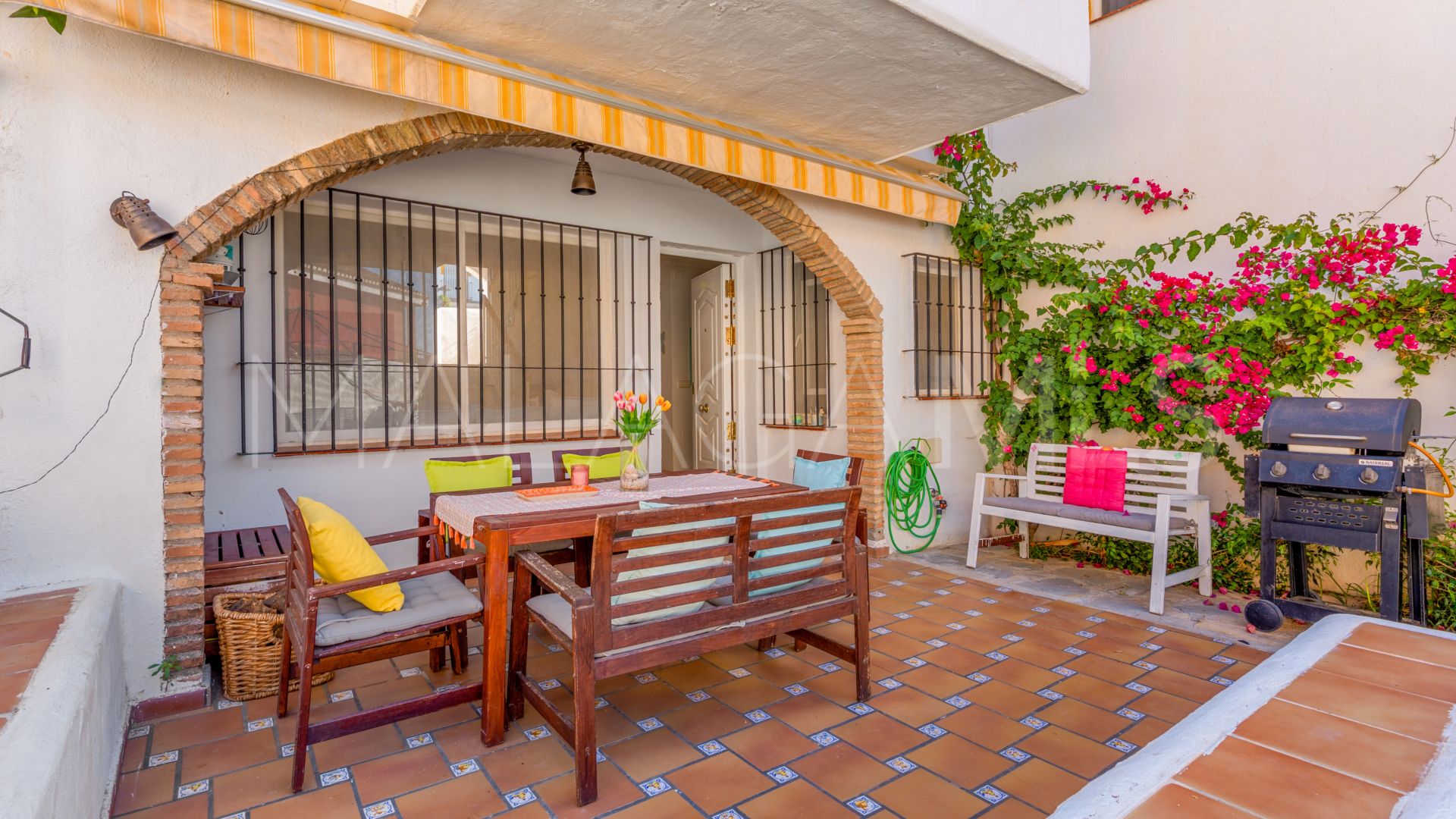 Adosado a la venta in Costabella with 3 bedrooms
