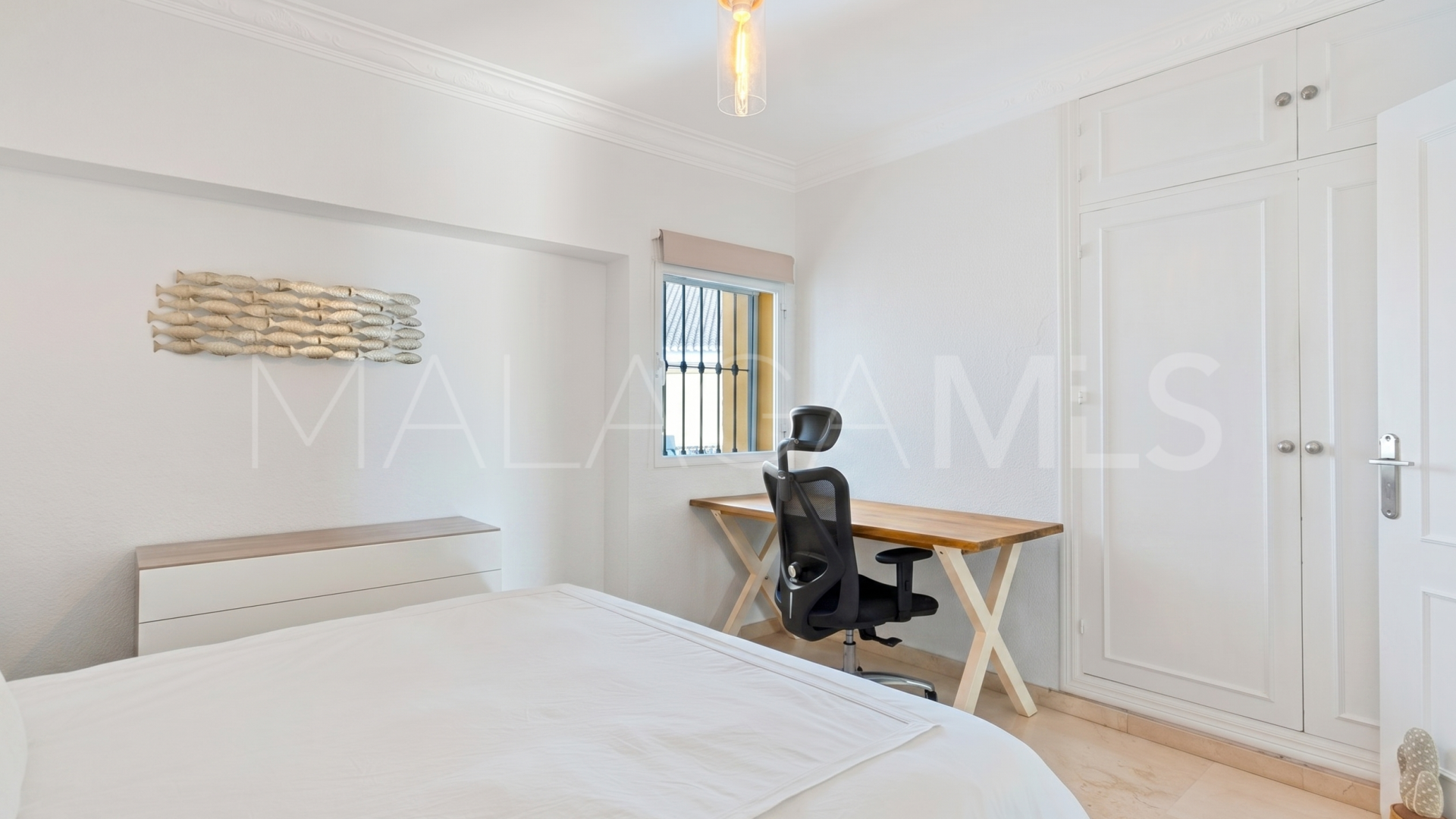 Adosado a la venta in Costabella with 3 bedrooms