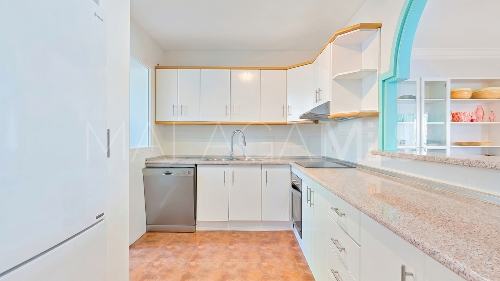 Adosado a la venta in Costabella with 3 bedrooms