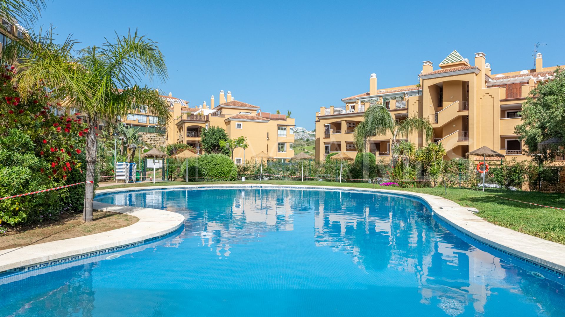 Penthouse with 2 bedrooms for sale in Calanova Golf
