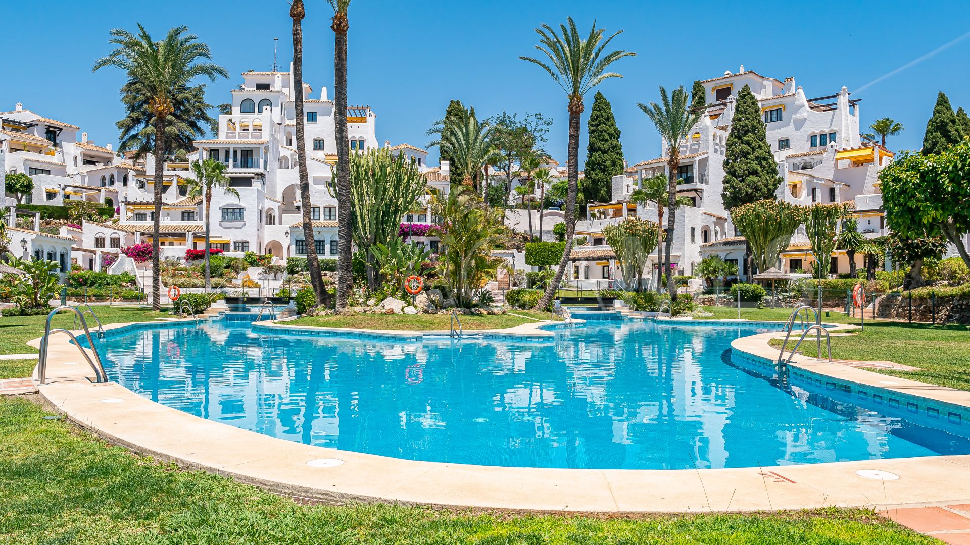 For sale Aldea Blanca apartment with 3 bedrooms