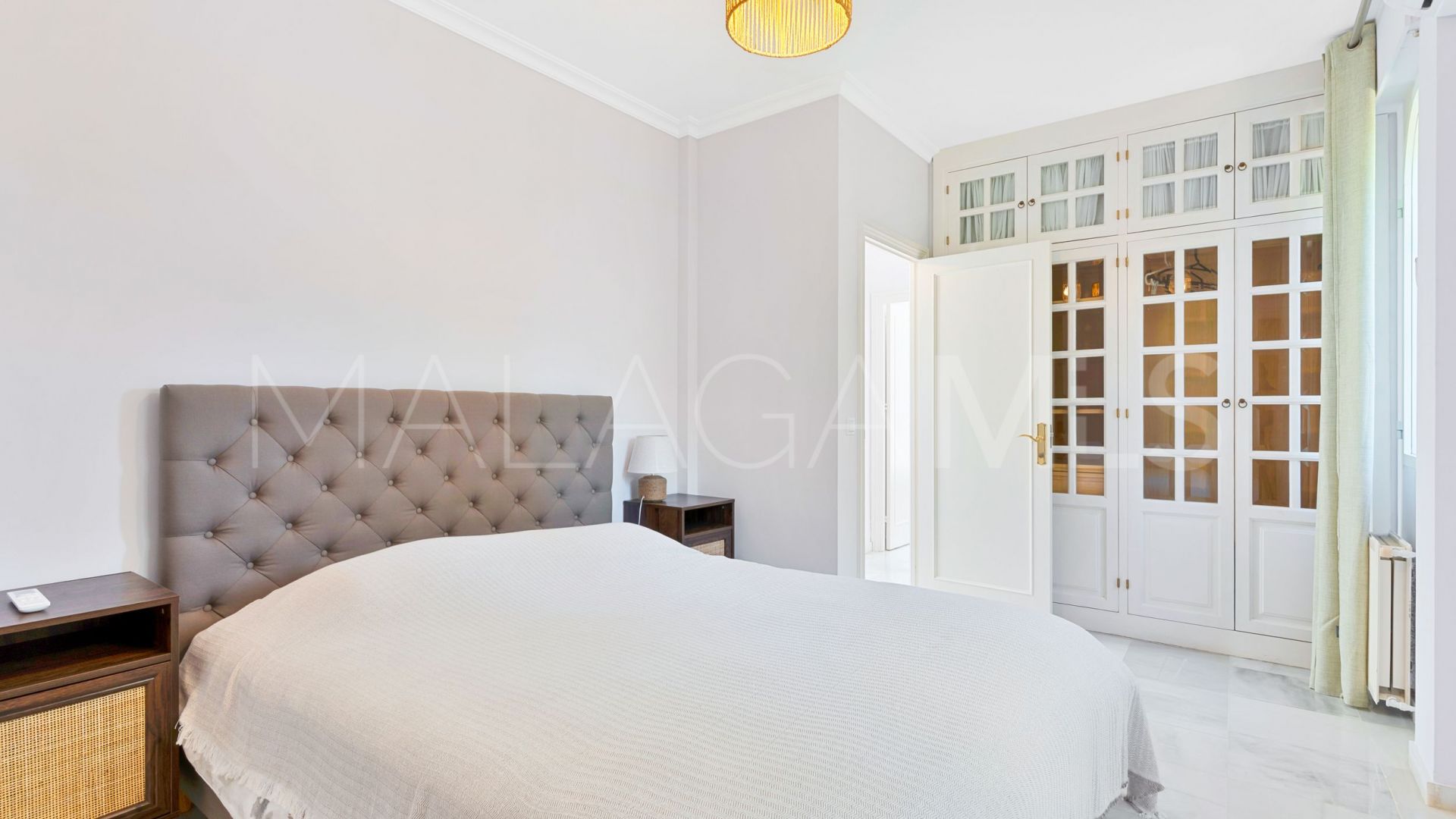 For sale villa in Nueva Andalucia with 6 bedrooms