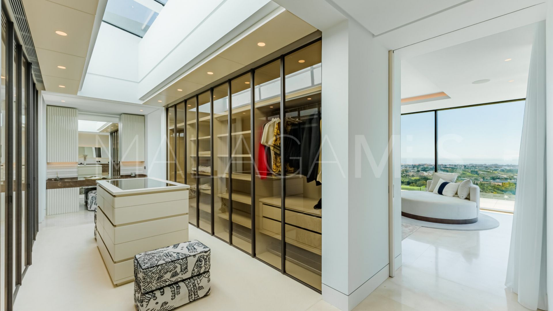 Villa for sale in The Hills with 8 bedrooms