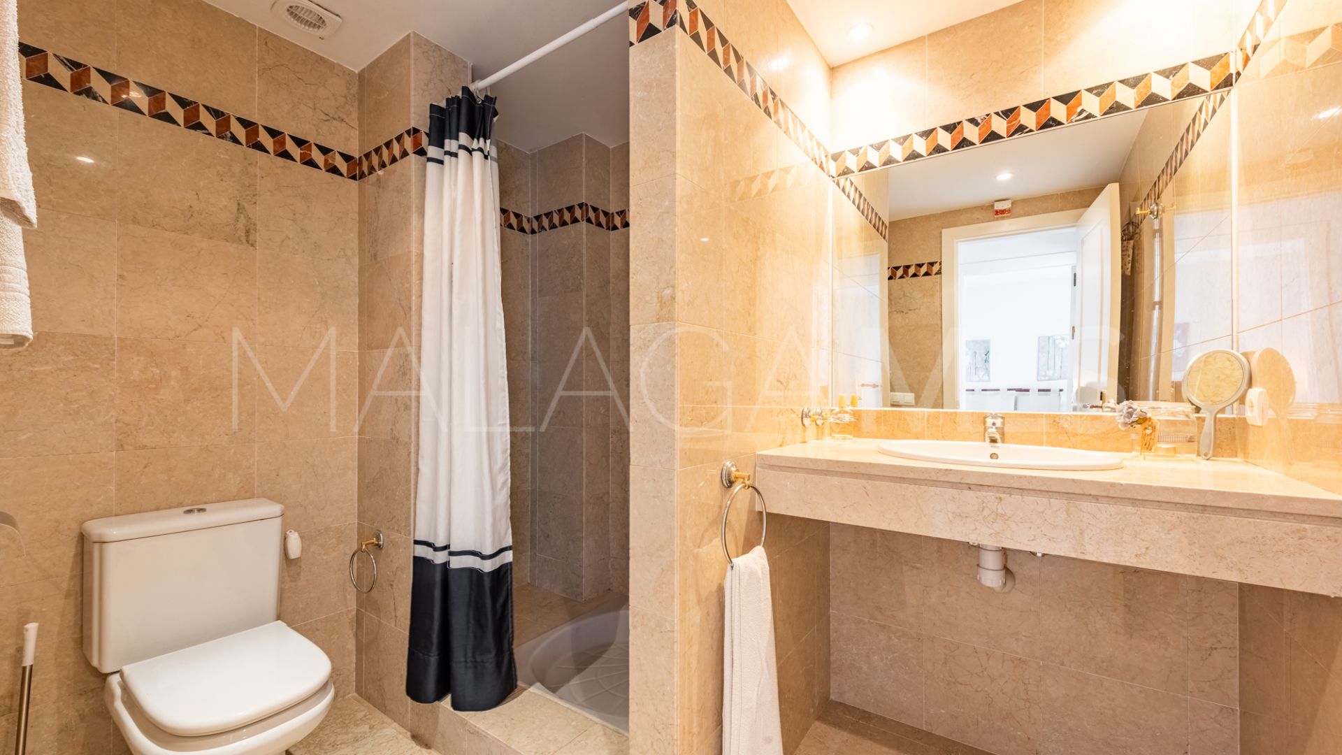 Benahavis, apartamento de 2 bedrooms for sale