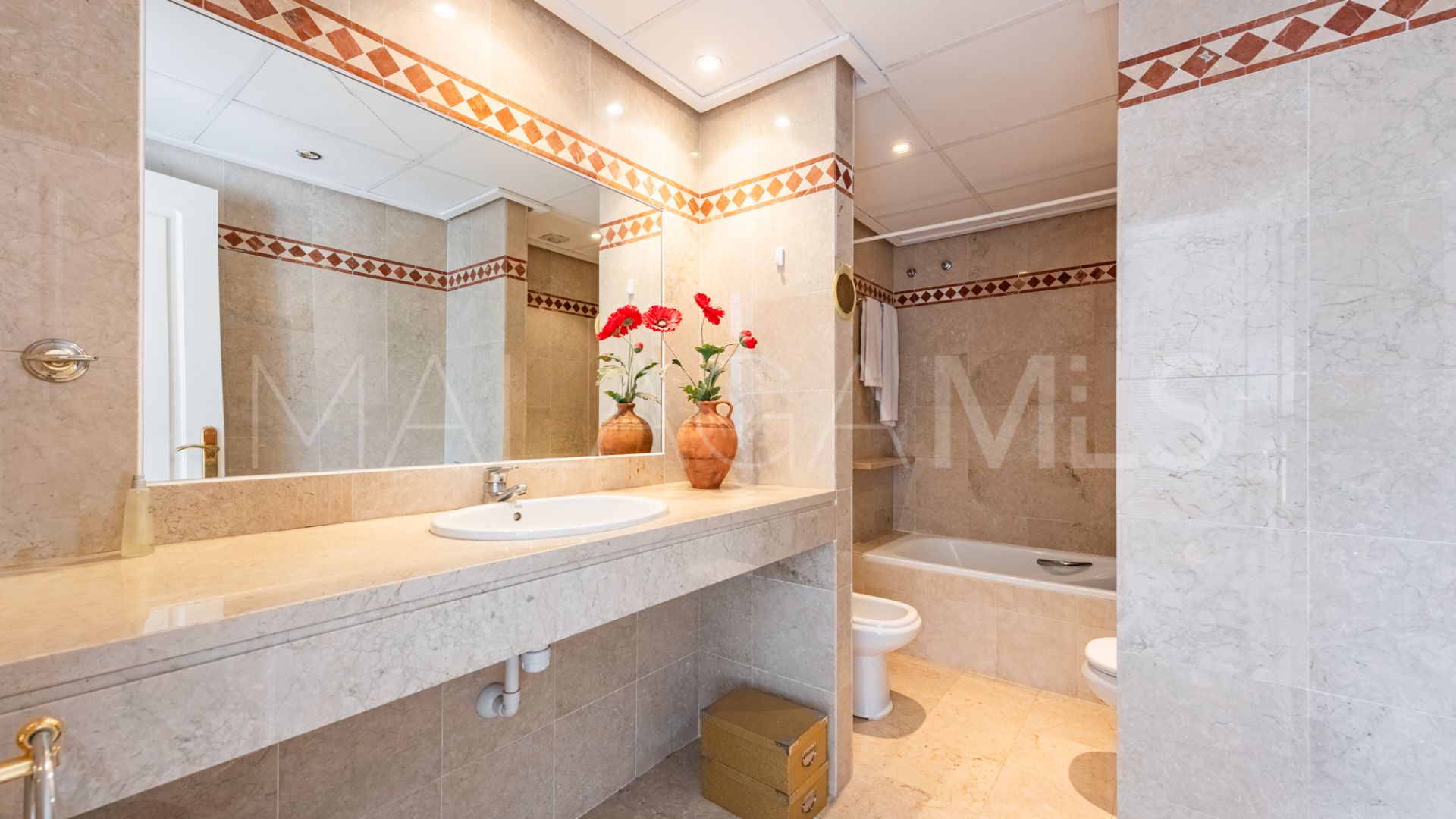 Benahavis, apartamento de 2 bedrooms for sale