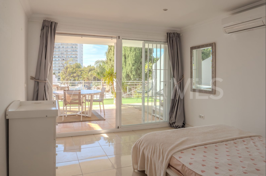 Doppelhaushälfte for sale in Nueva Andalucia