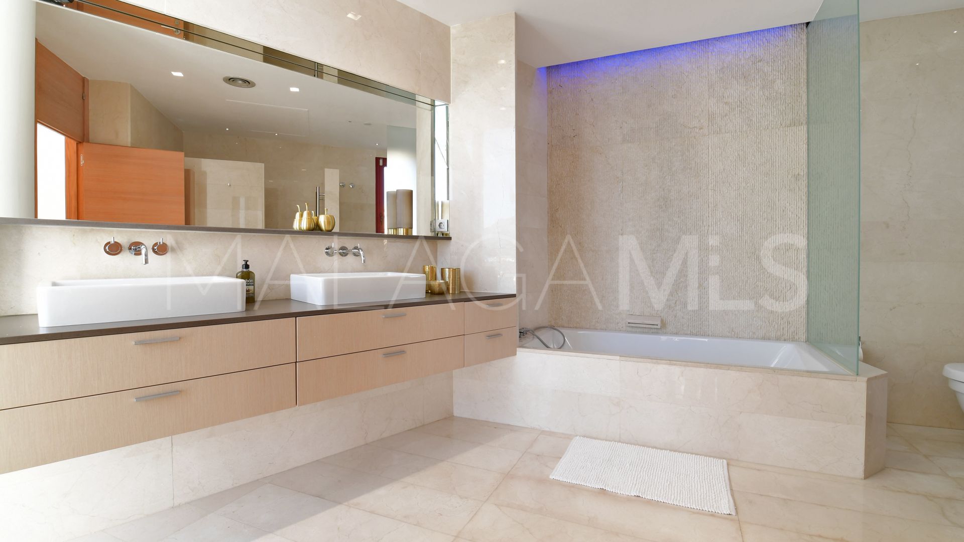 Se vende villa in Nueva Andalucia