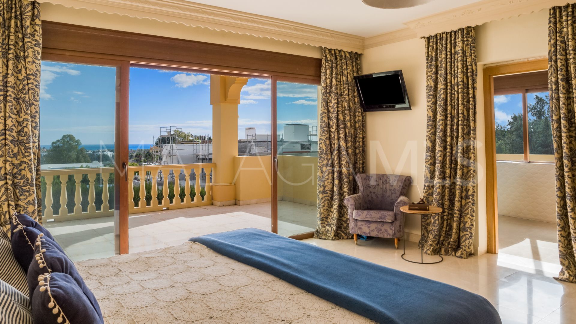 Hus i byn for sale in La Quinta