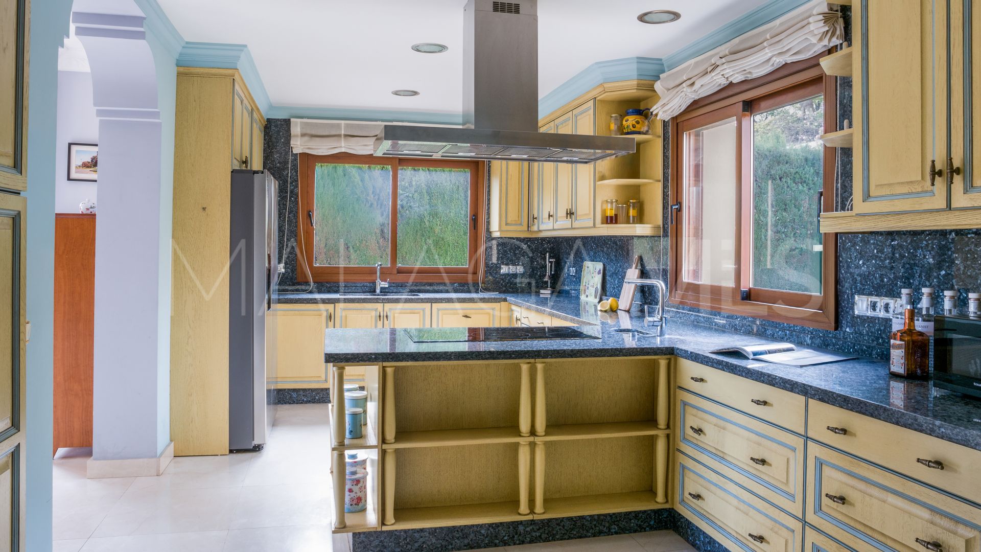 Hus i byn for sale in La Quinta