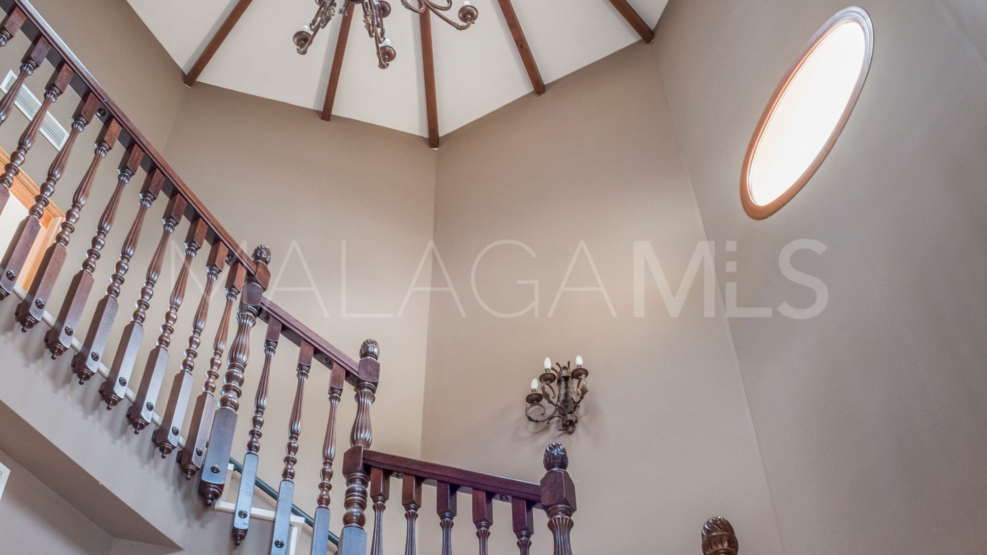 Hus i byn for sale in La Quinta