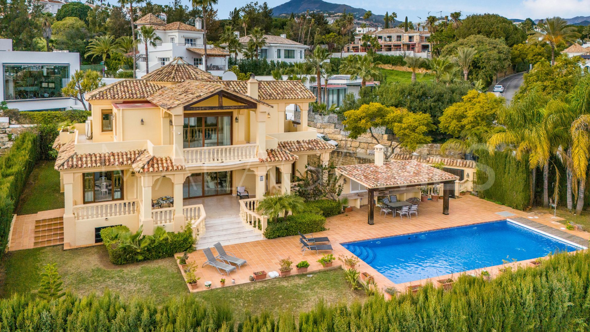 Hus i byn for sale in La Quinta