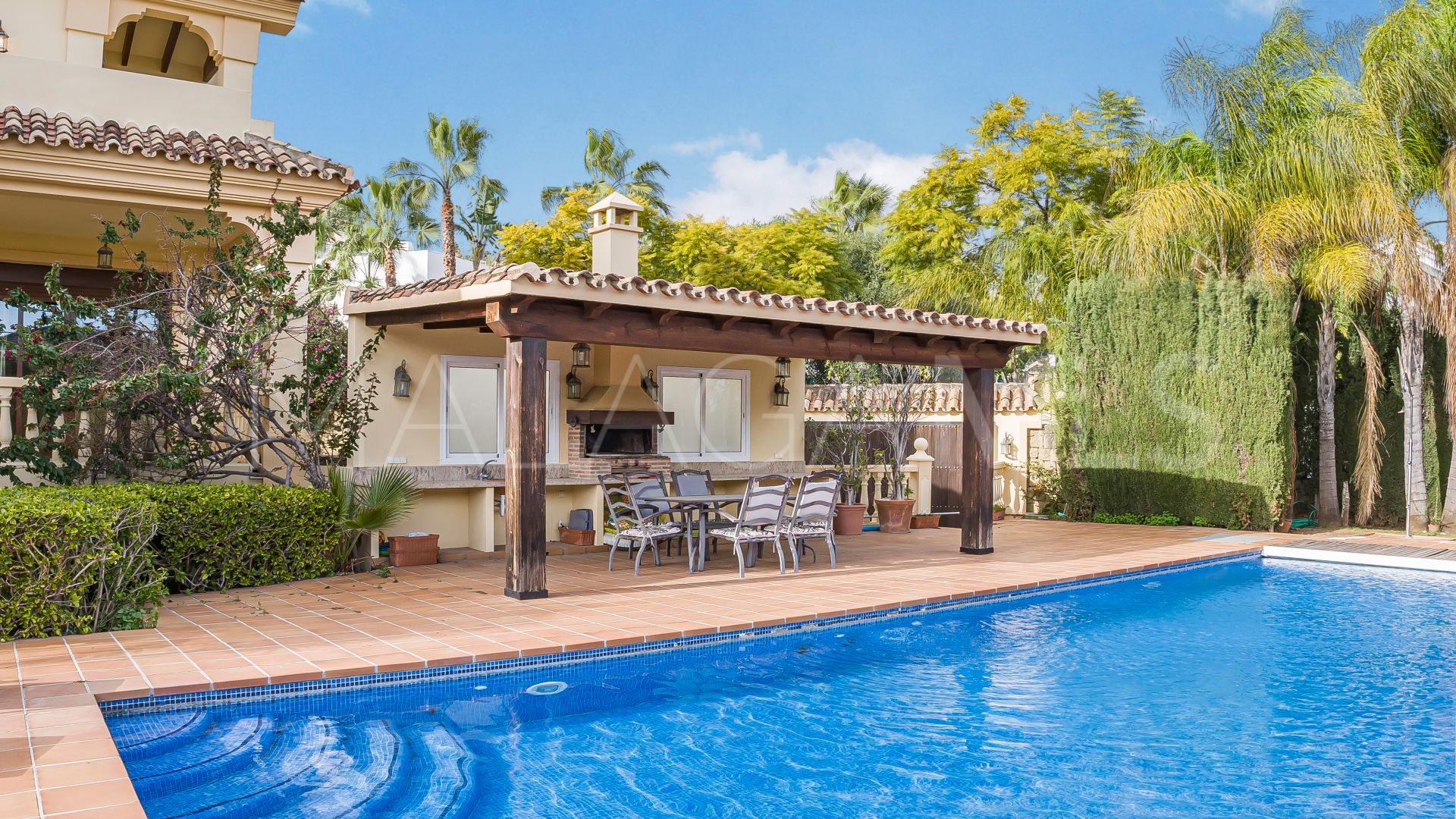 Hus i byn for sale in La Quinta