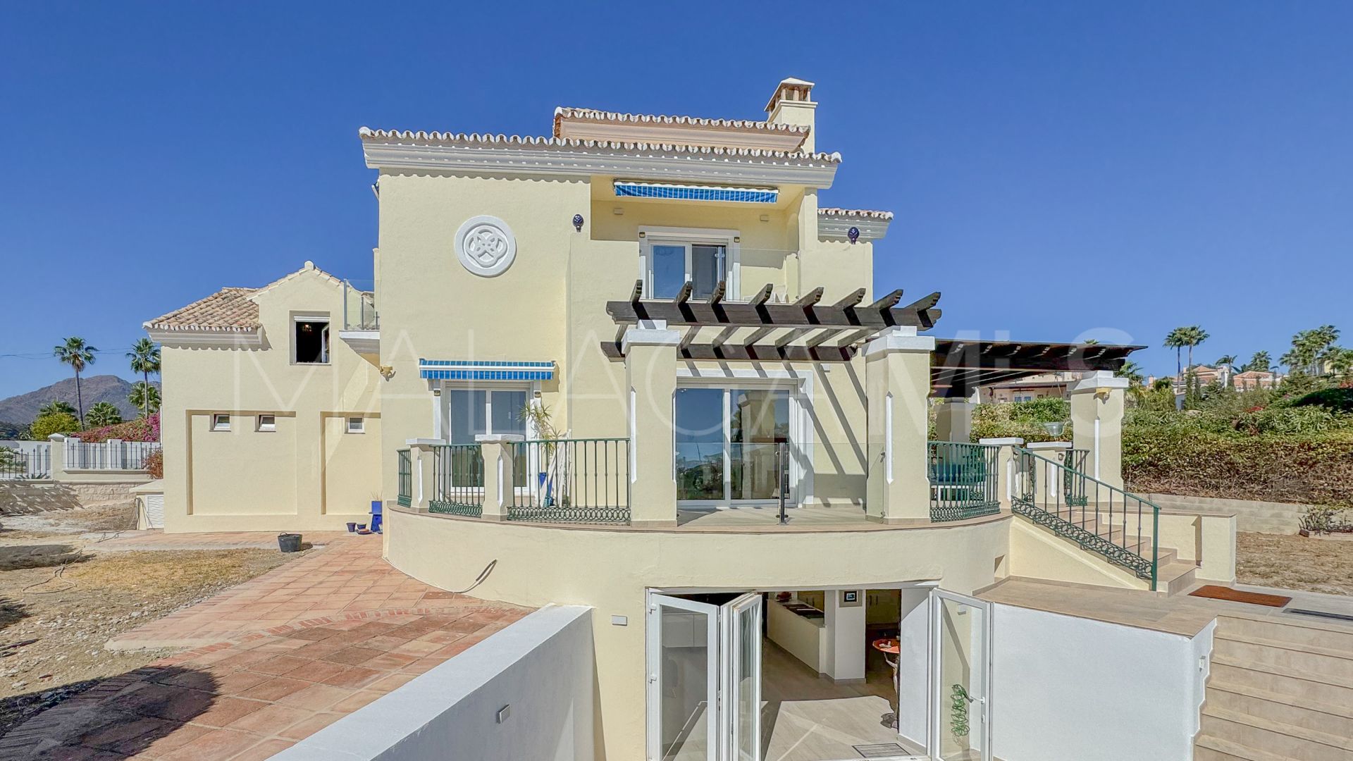 Villa for sale in Puerto Romano