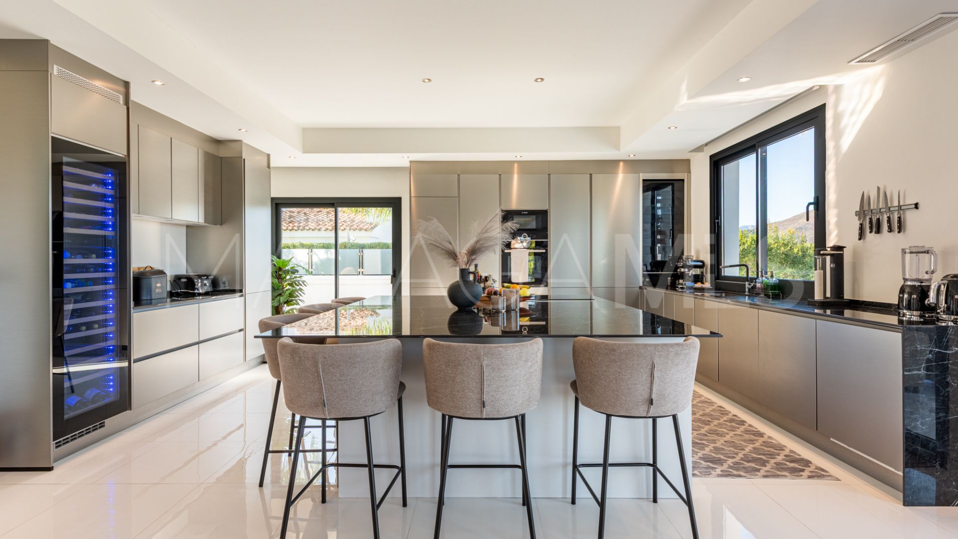 Villa for sale in La Cala Golf Resort with 4 bedrooms