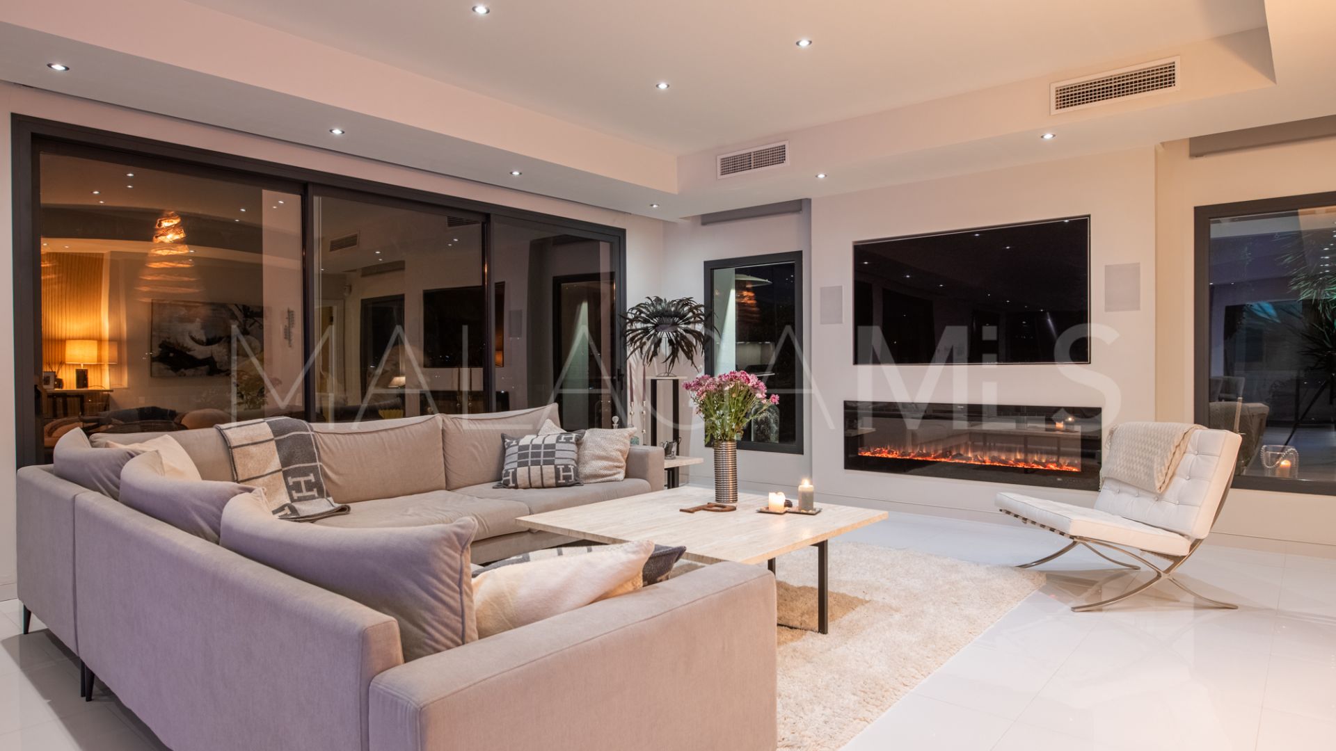 Villa for sale in La Cala Golf Resort