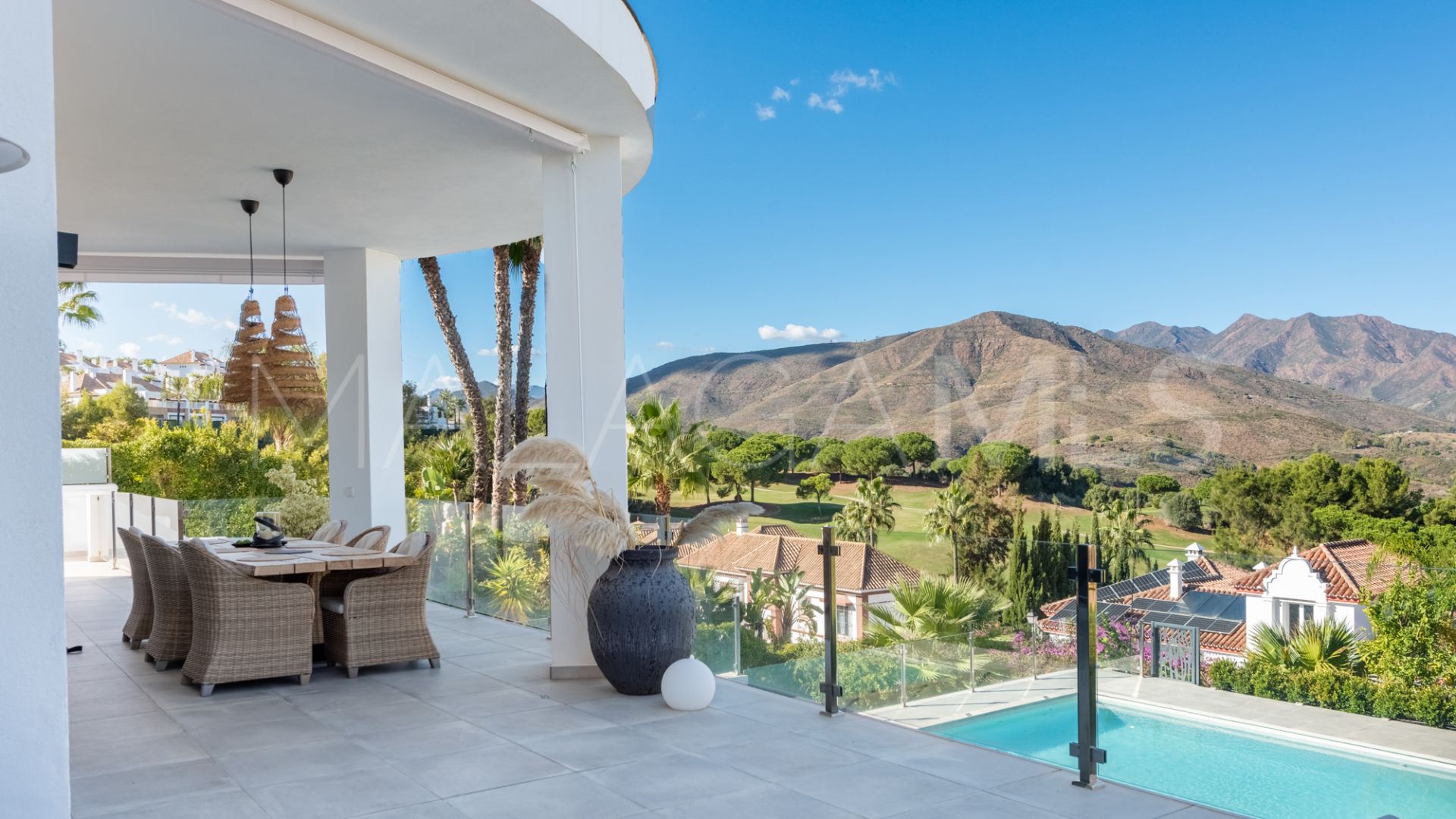 Villa for sale in La Cala Golf Resort with 4 bedrooms