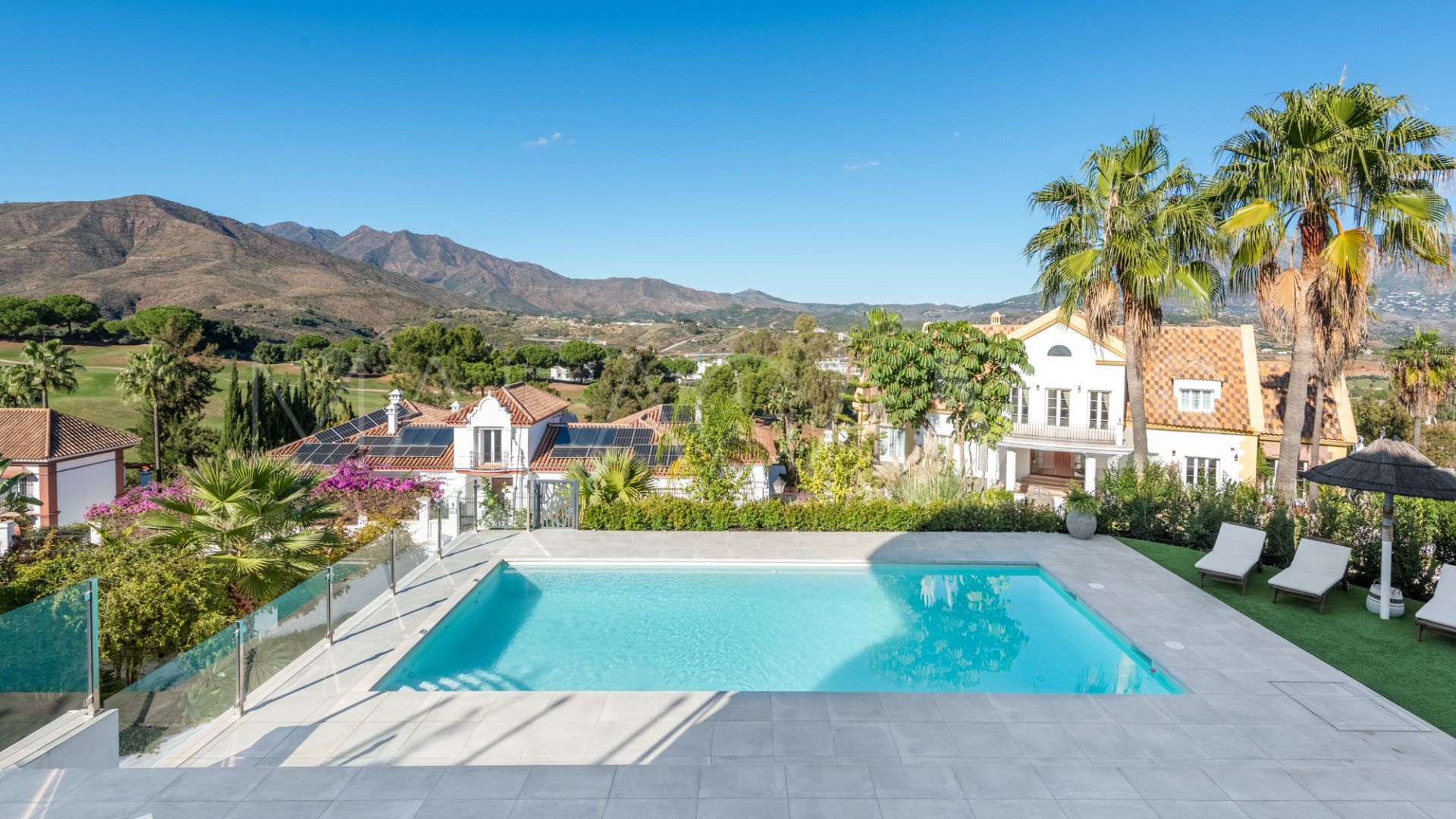 Villa for sale in La Cala Golf Resort with 4 bedrooms